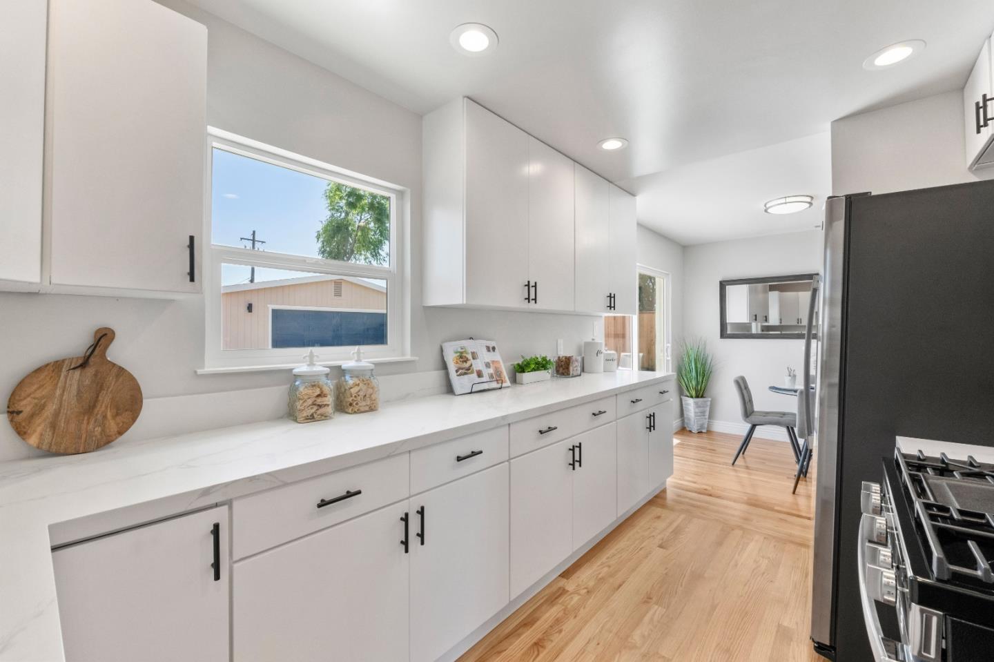 4172 Will Rogers Drive