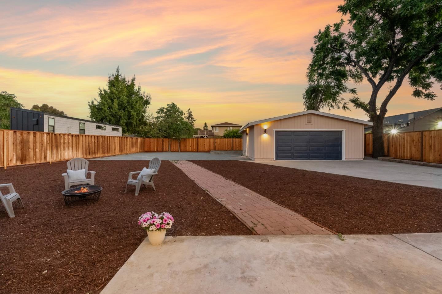 4172 Will Rogers Drive