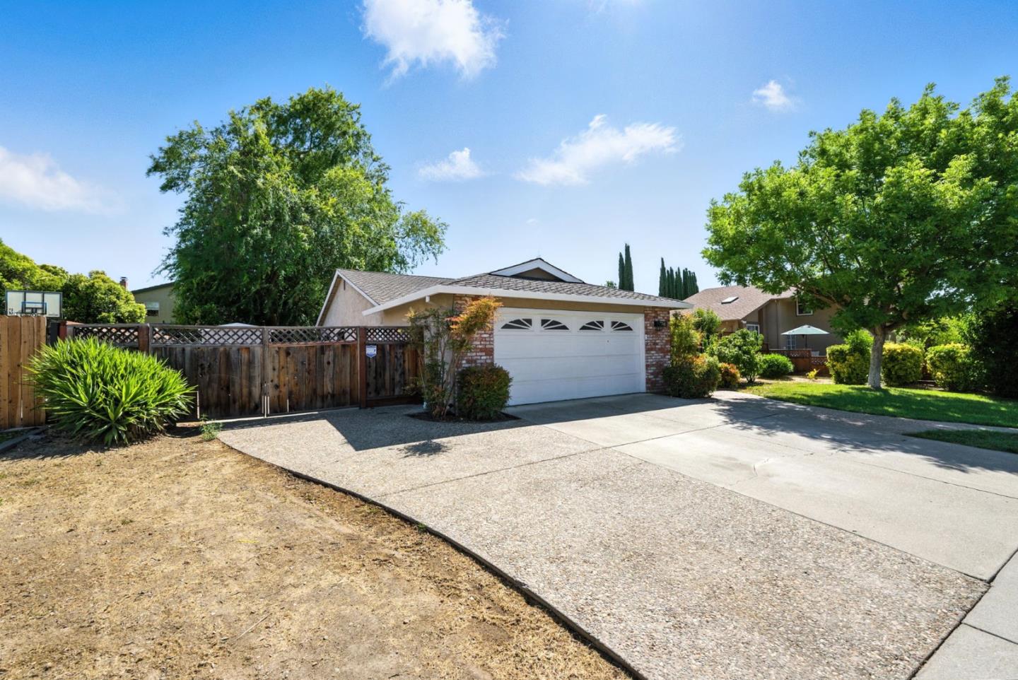 5241 Felicia Avenue