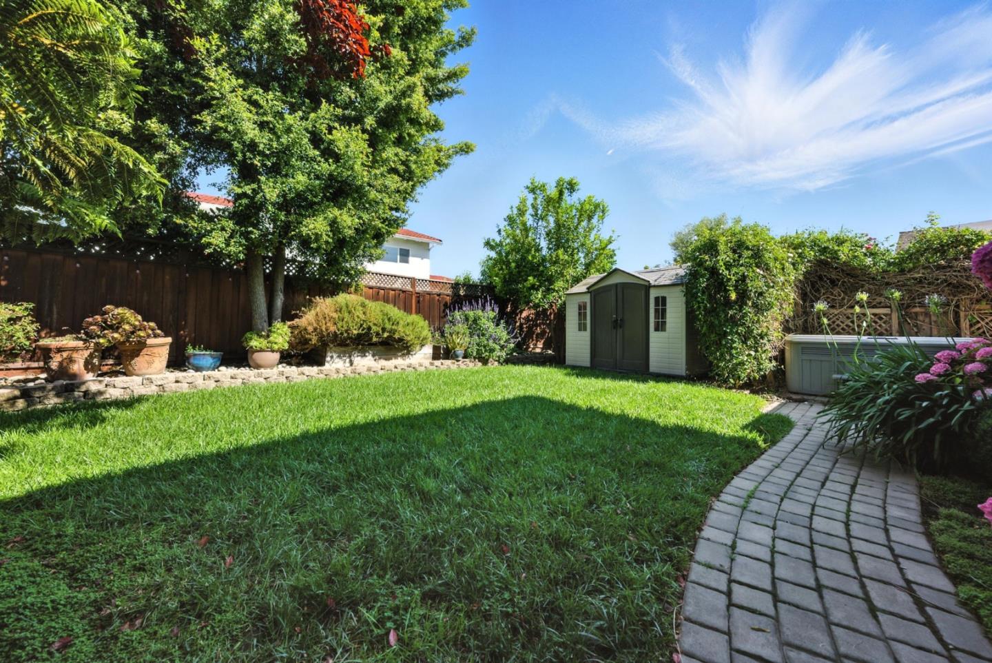 4957 New Compton Court