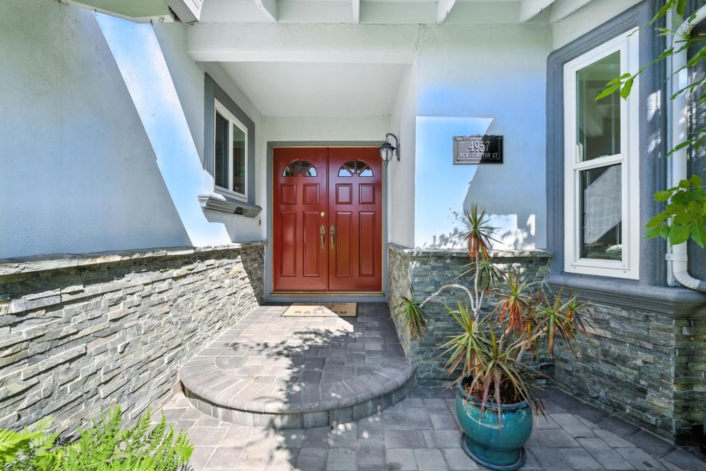 4957 New Compton Court