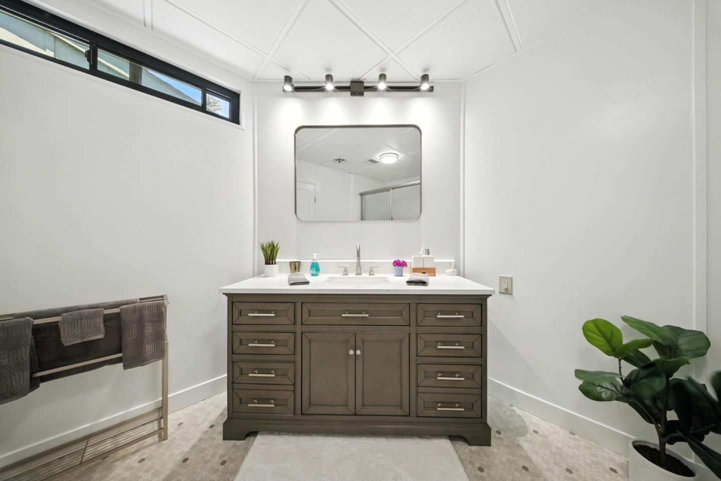26 Quail Hollow Drive Unit: 26