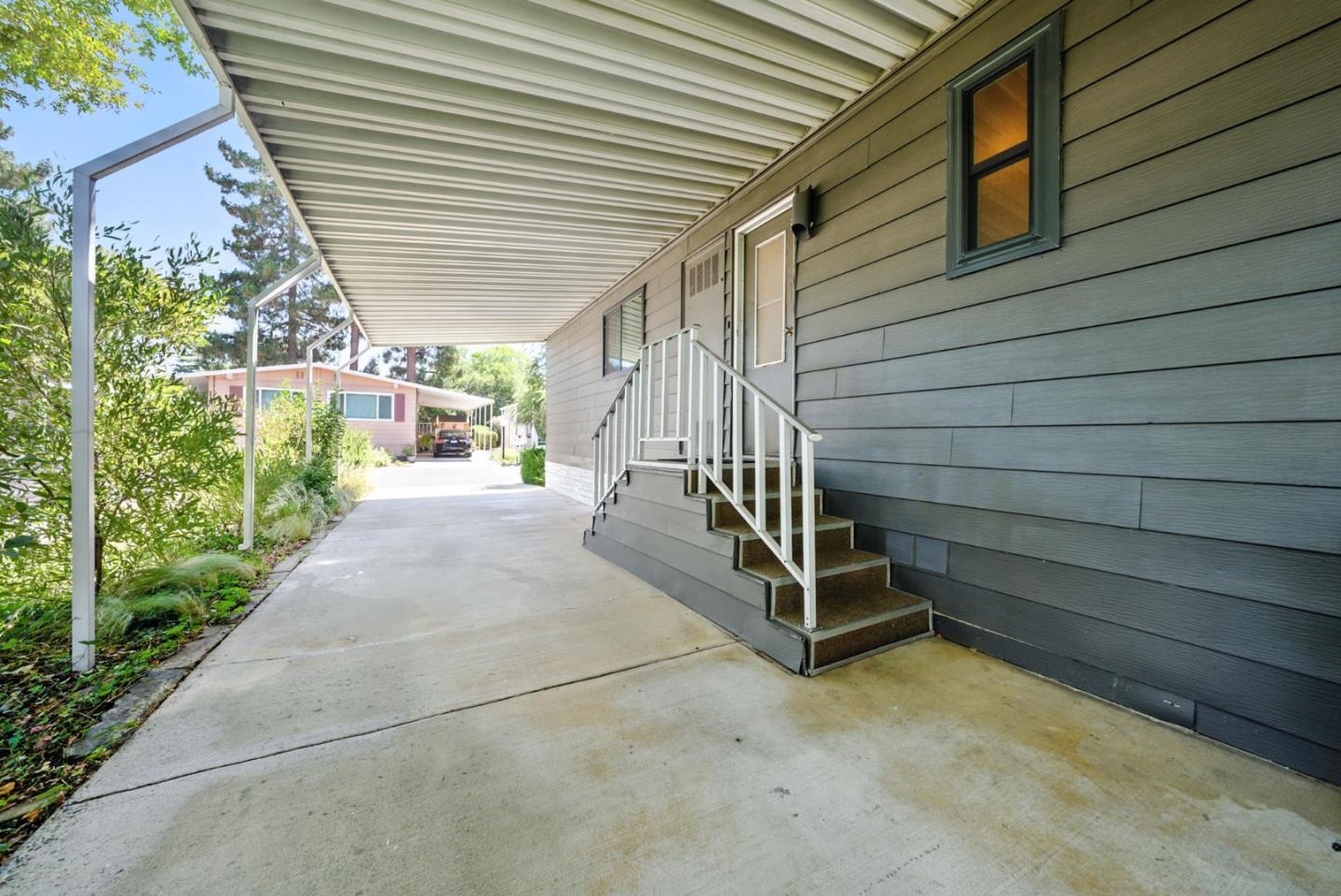 26 Quail Hollow Drive Unit: 26