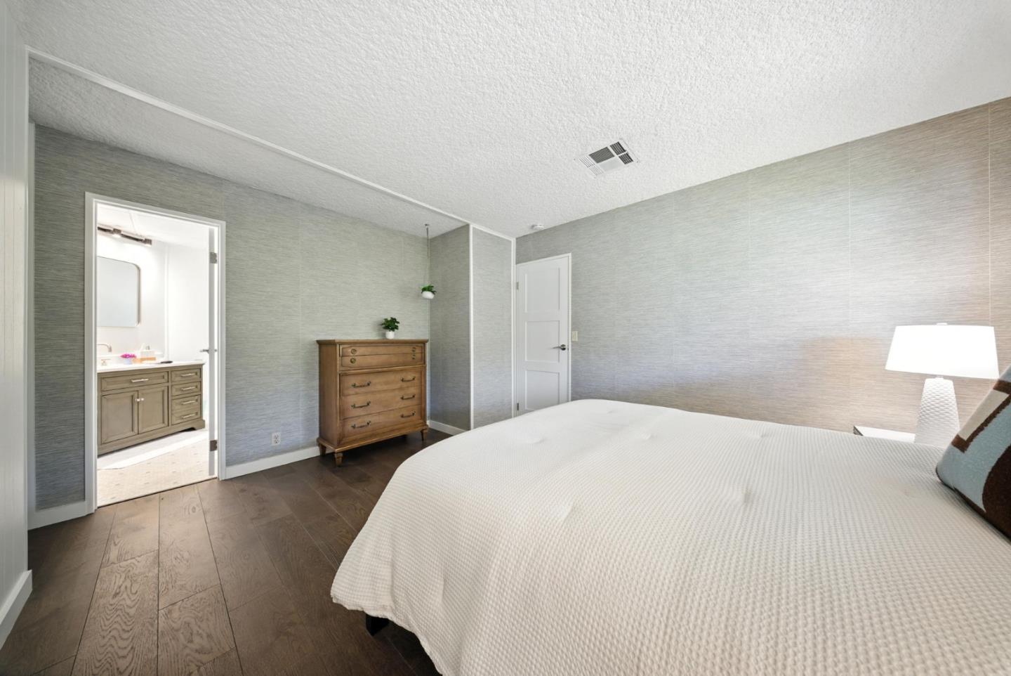 26 Quail Hollow Drive Unit: 26