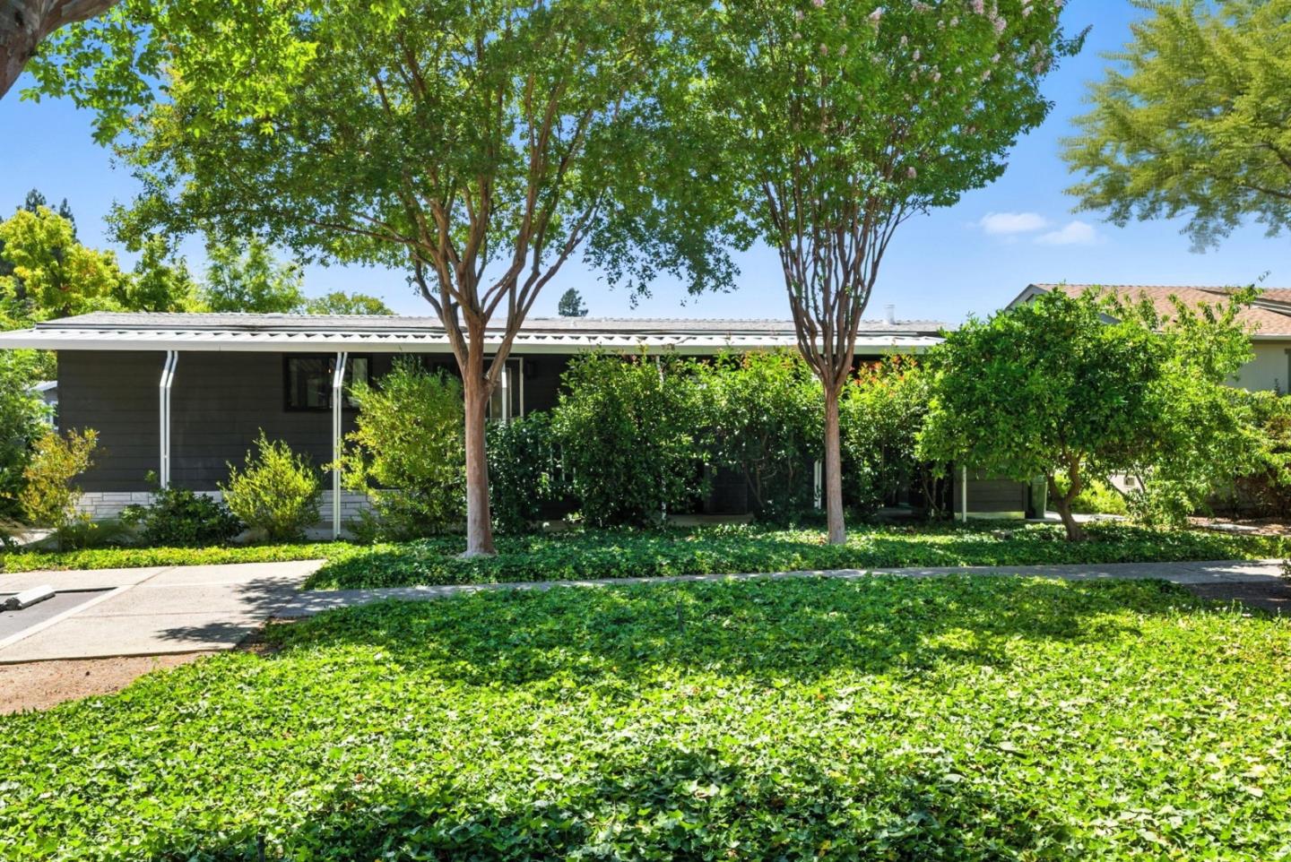 26 Quail Hollow Drive Unit: 26
