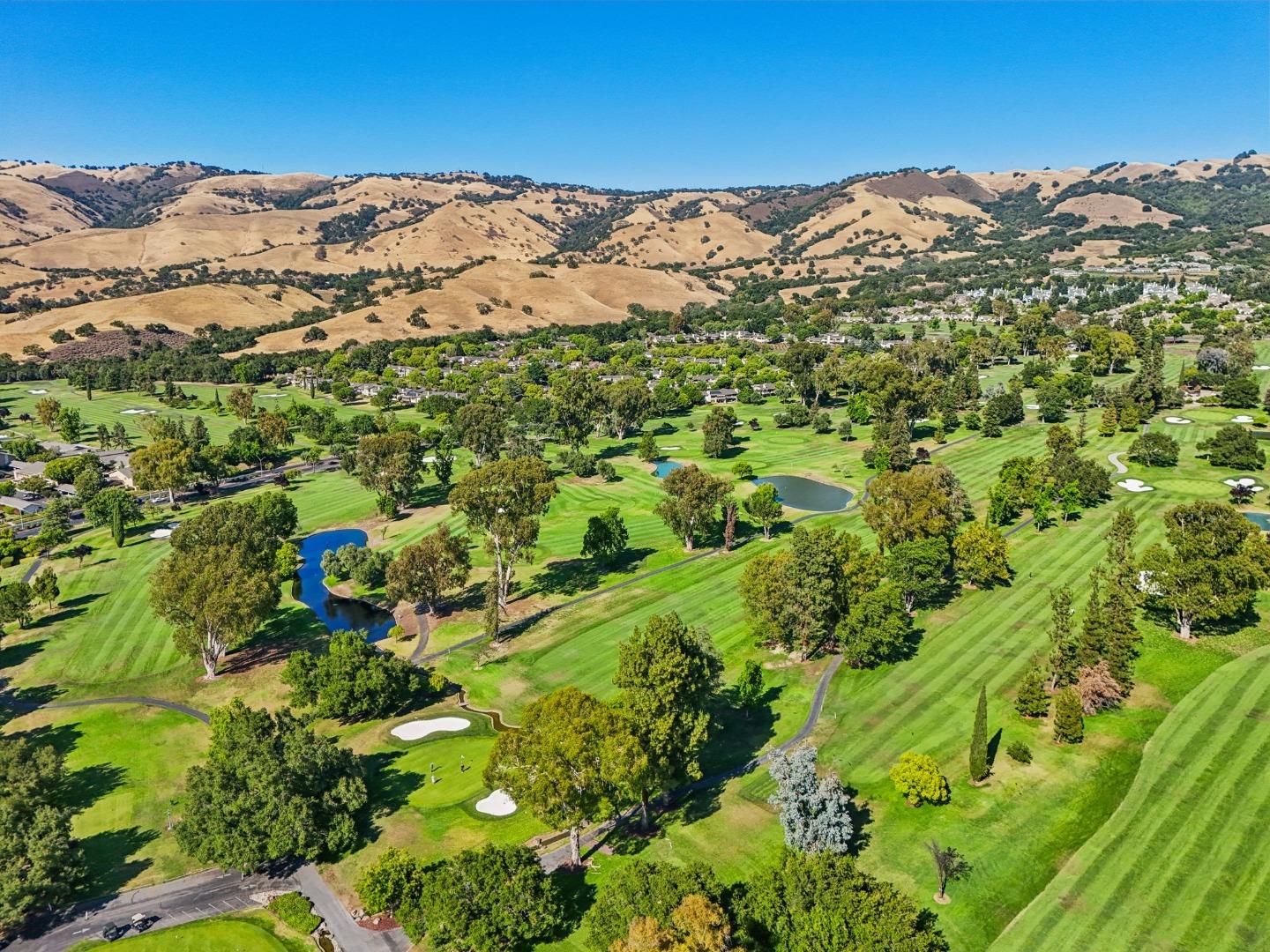 5286 Cribari Heights