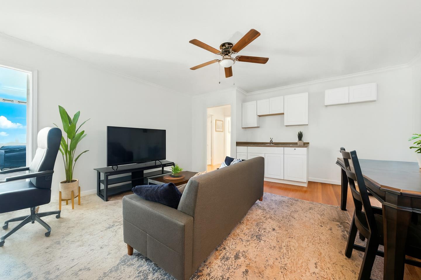 842 East Julian Street