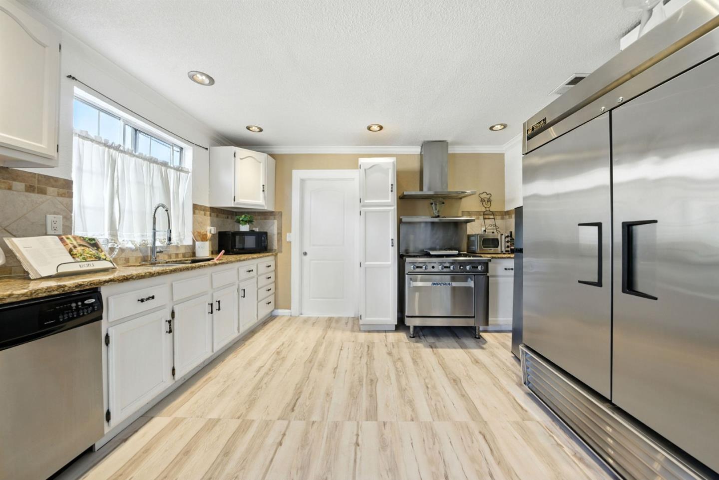 842 East Julian Street