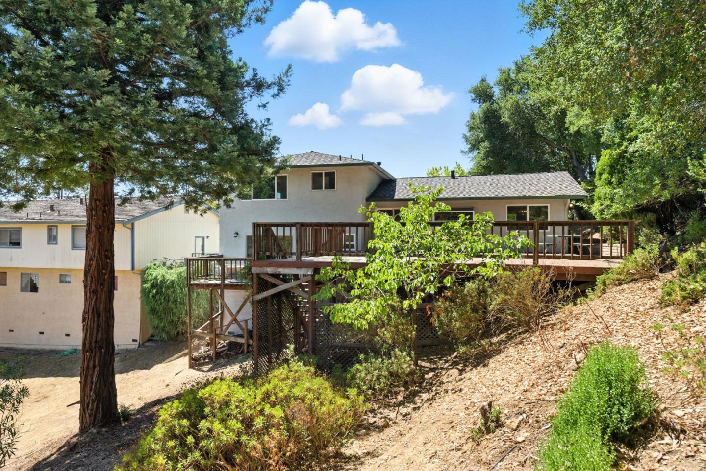 5529 Feather Court