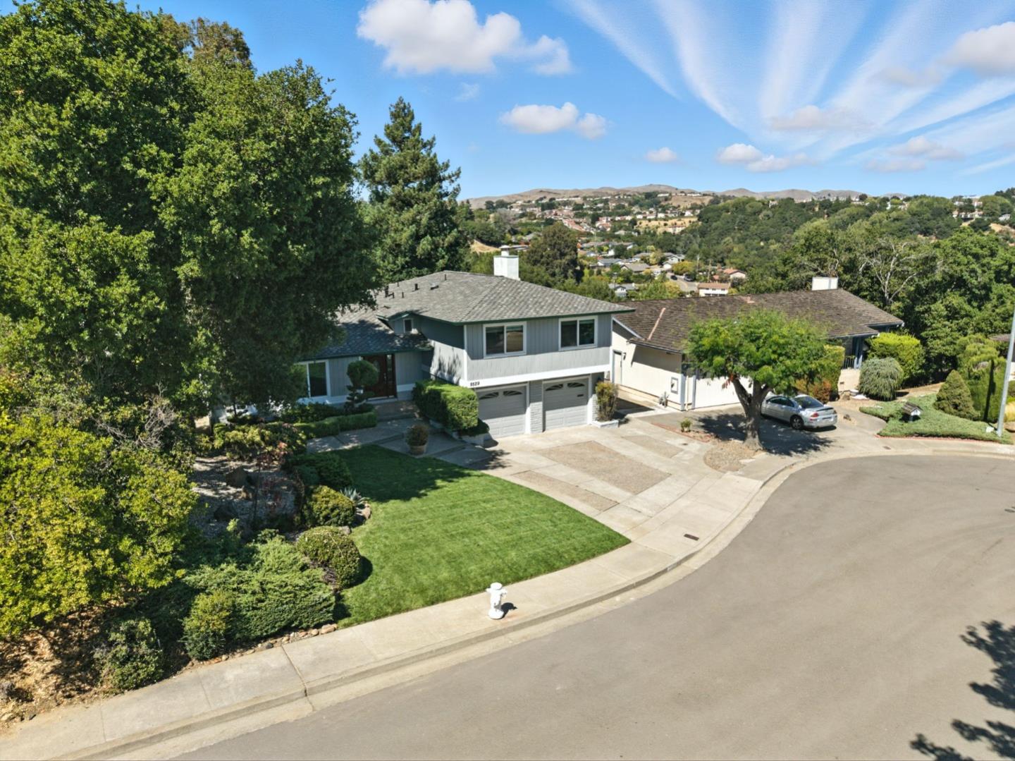 5529 Feather Court