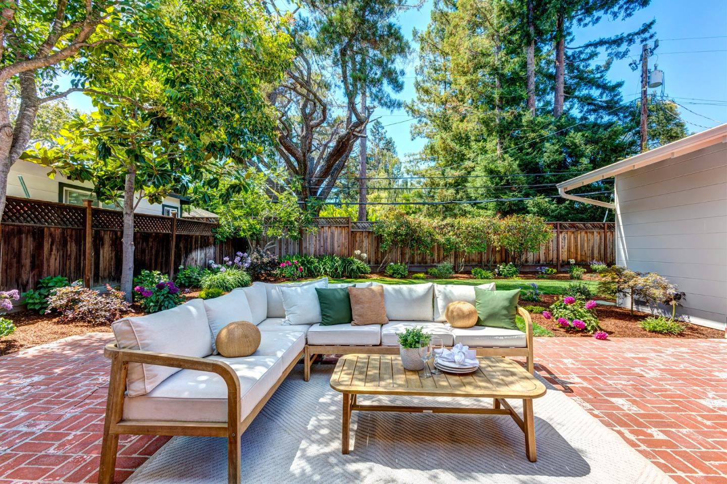 2628 Delaware Avenue