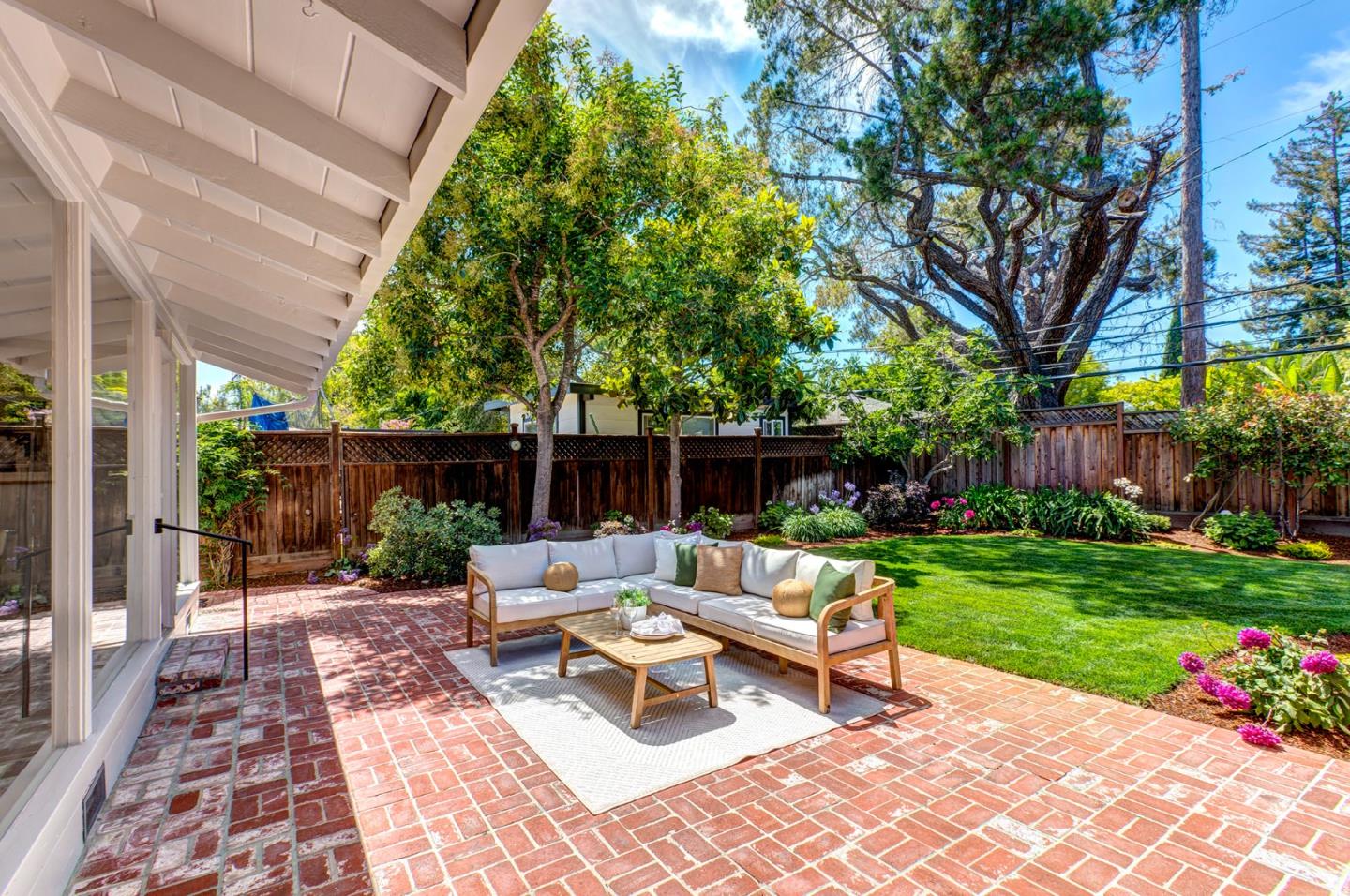 2628 Delaware Avenue