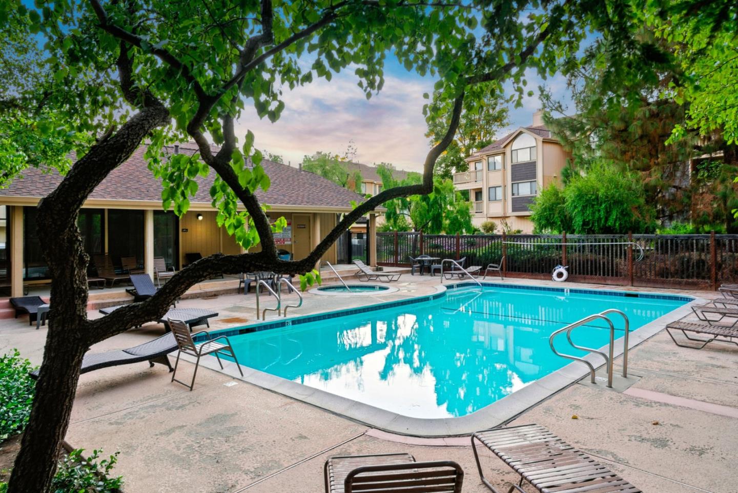 16902 Sorrel Way