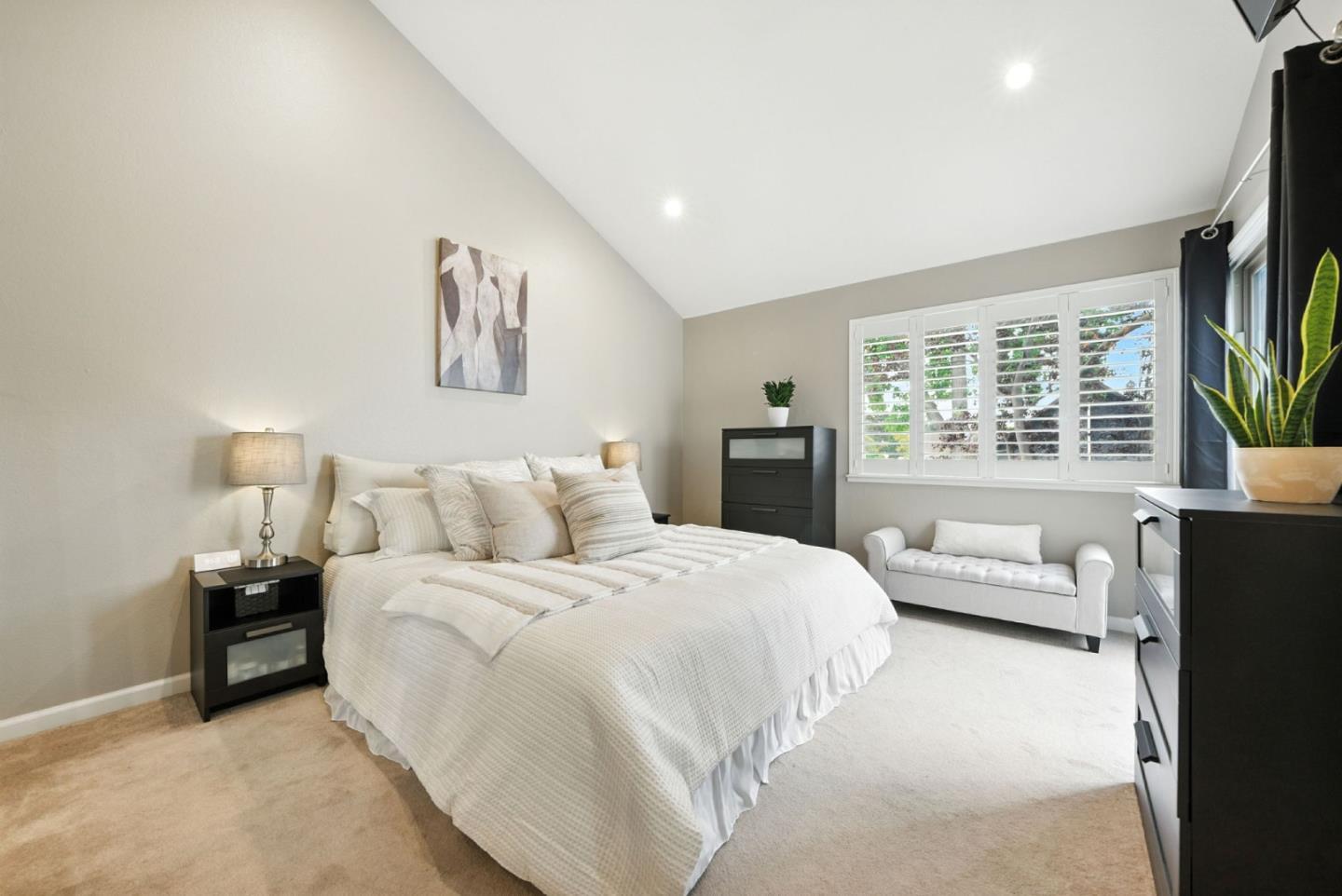 1522 Huddersfield Court