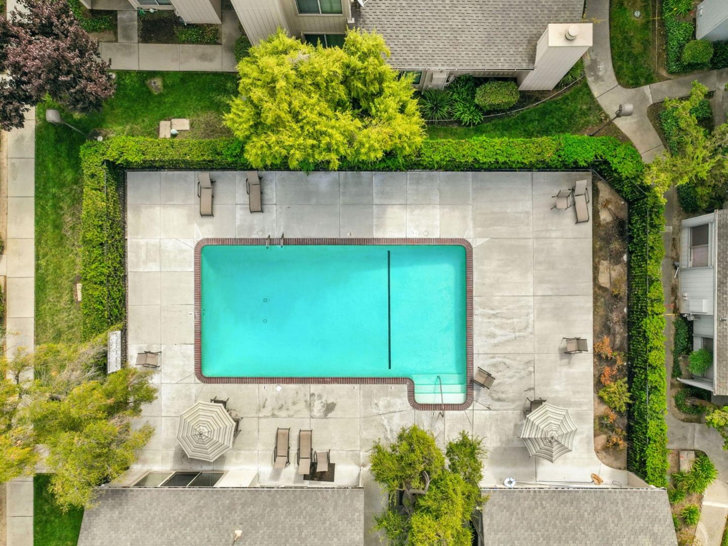 1522 Huddersfield Court