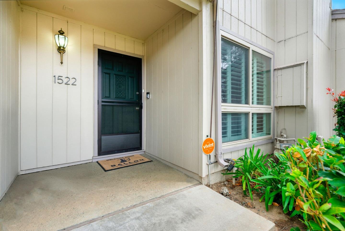 1522 Huddersfield Court