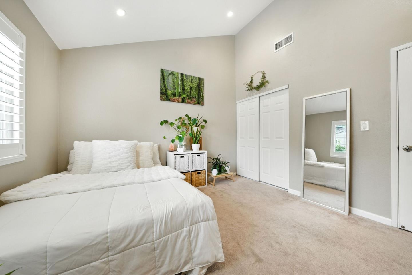 1522 Huddersfield Court