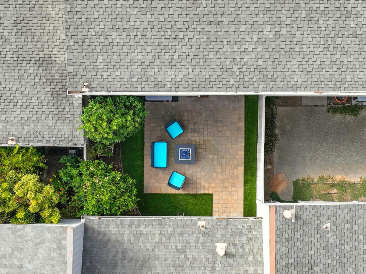 1522 Huddersfield Court