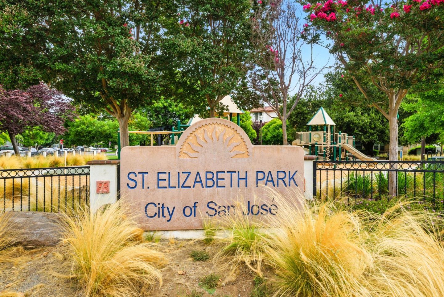 1522 Huddersfield Court