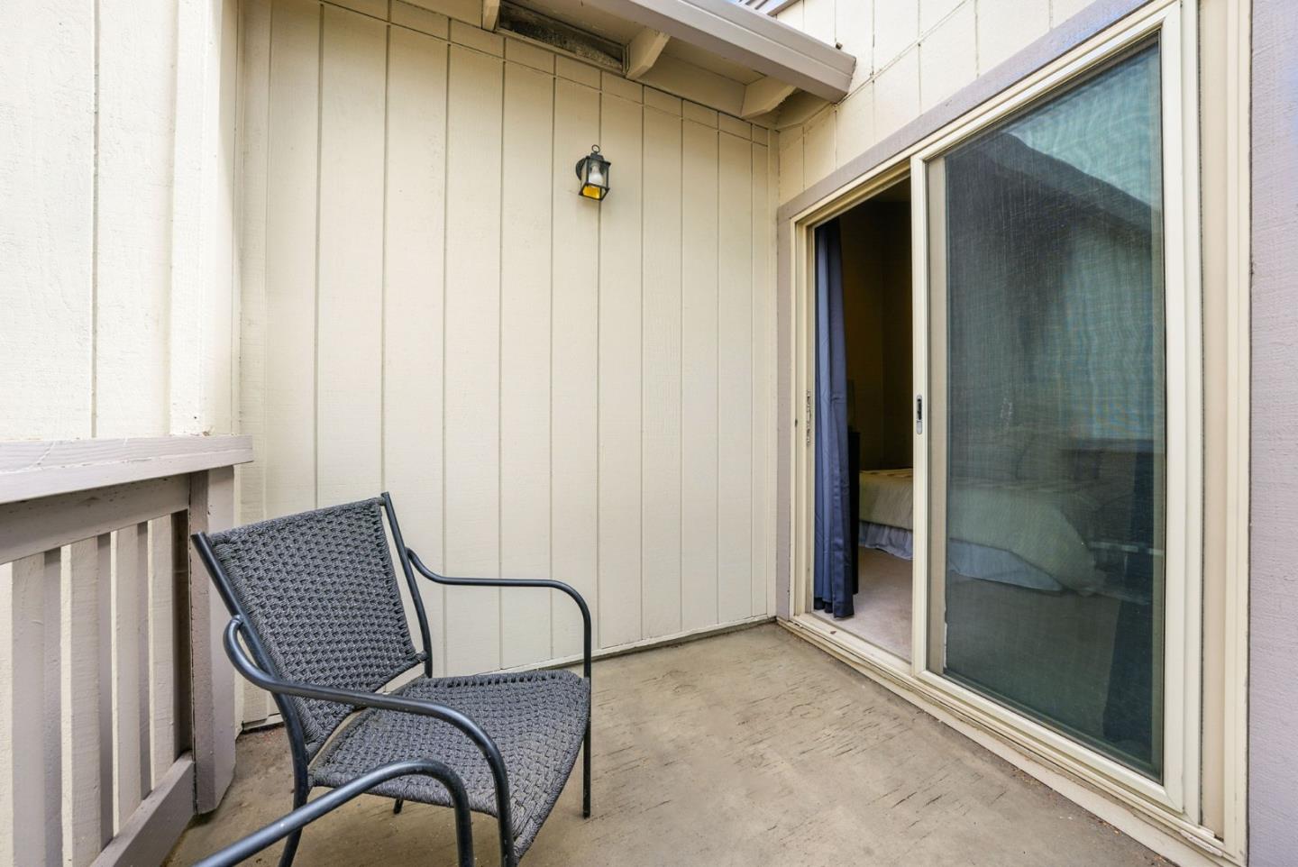 1522 Huddersfield Court