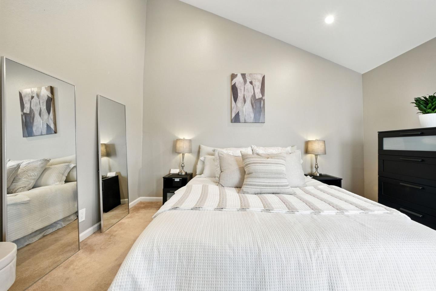 1522 Huddersfield Court