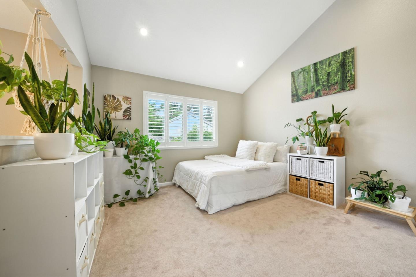 1522 Huddersfield Court