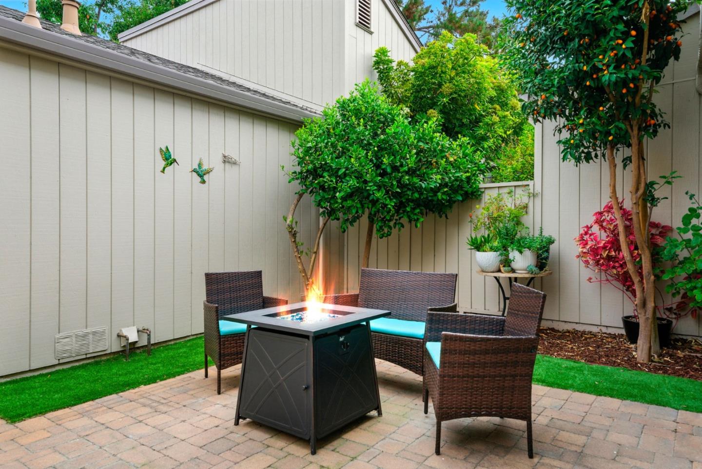 1522 Huddersfield Court