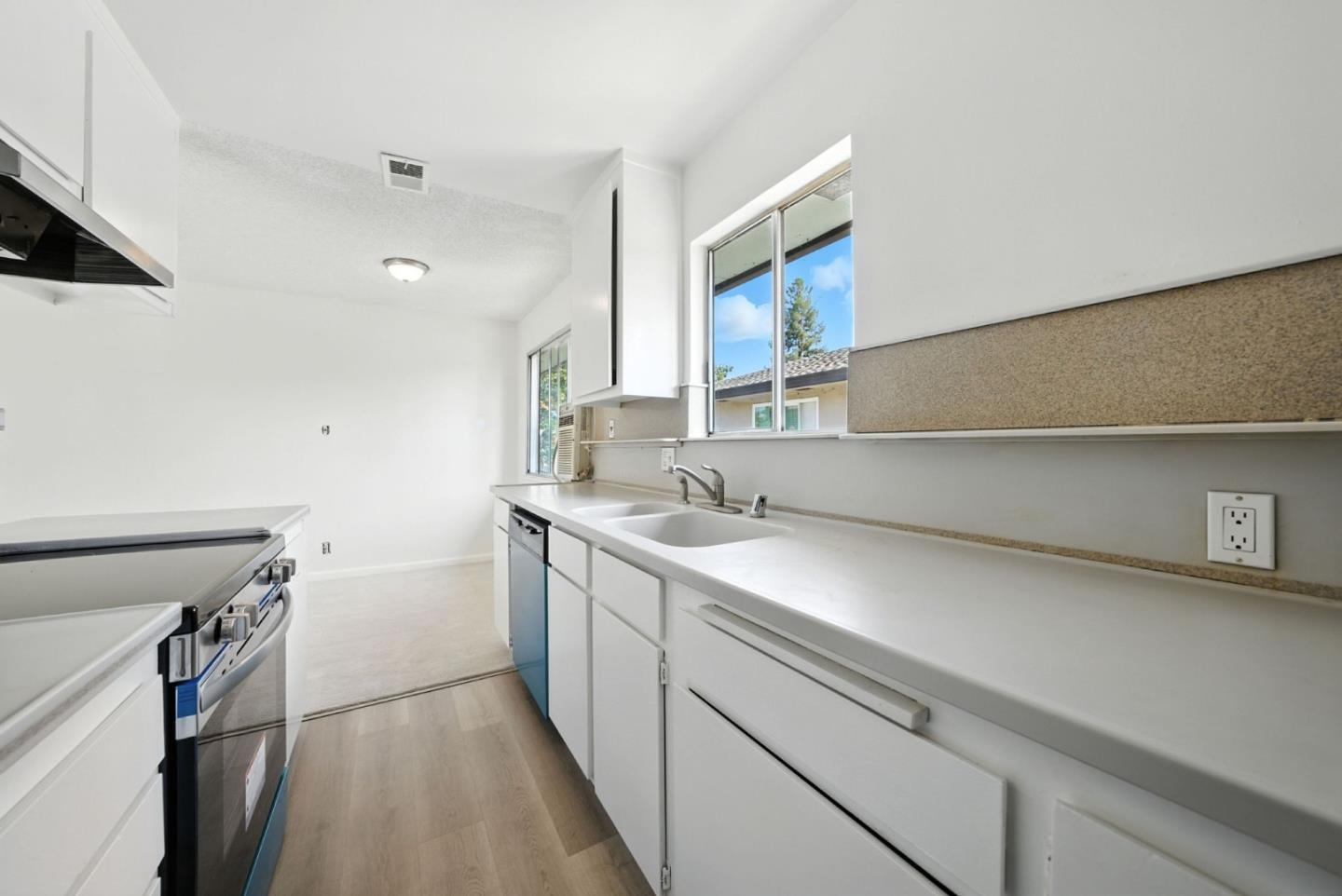1264 Bouret Drive 4
