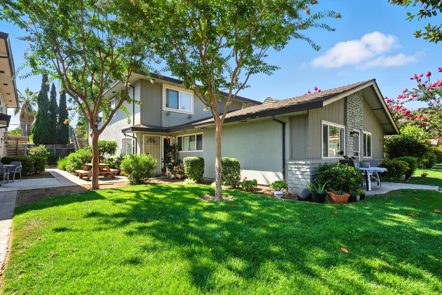 1264 Bouret Drive 4