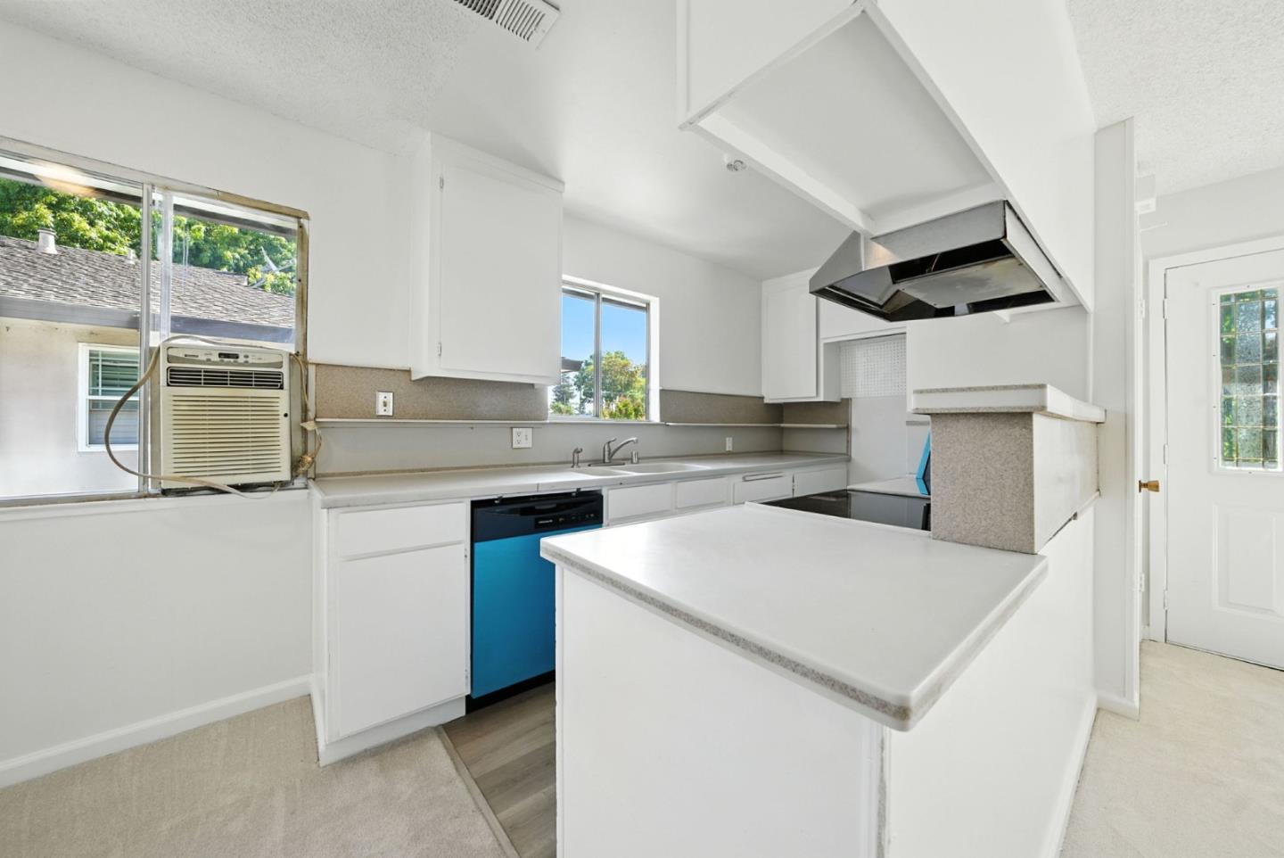 1264 Bouret Drive 4