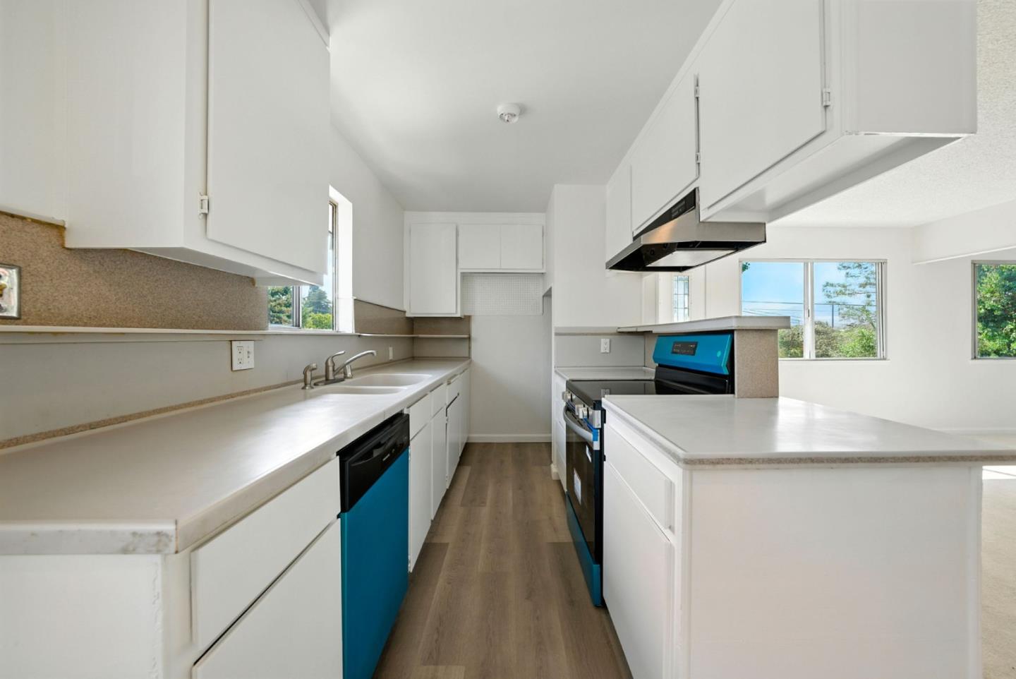 1264 Bouret Drive 4