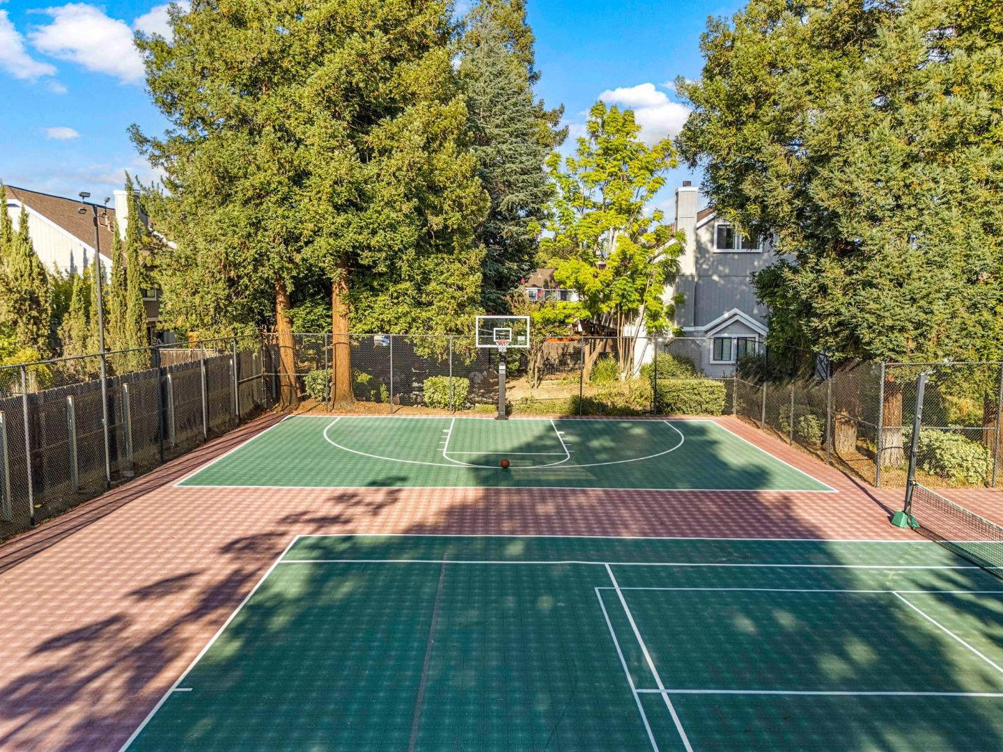516 Creekside Lane