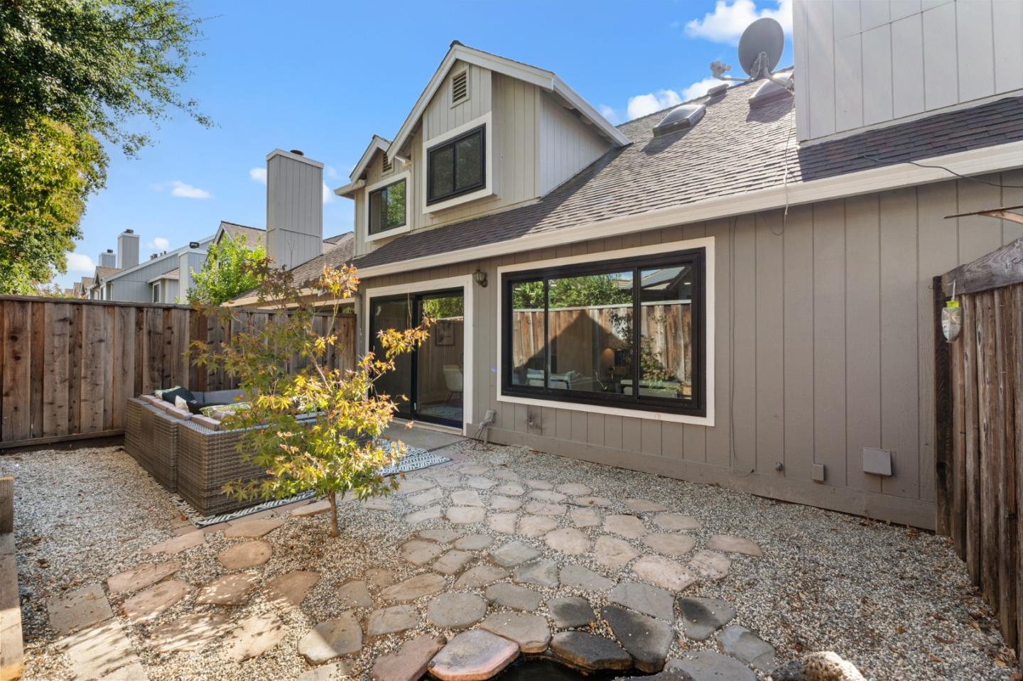 516 Creekside Lane