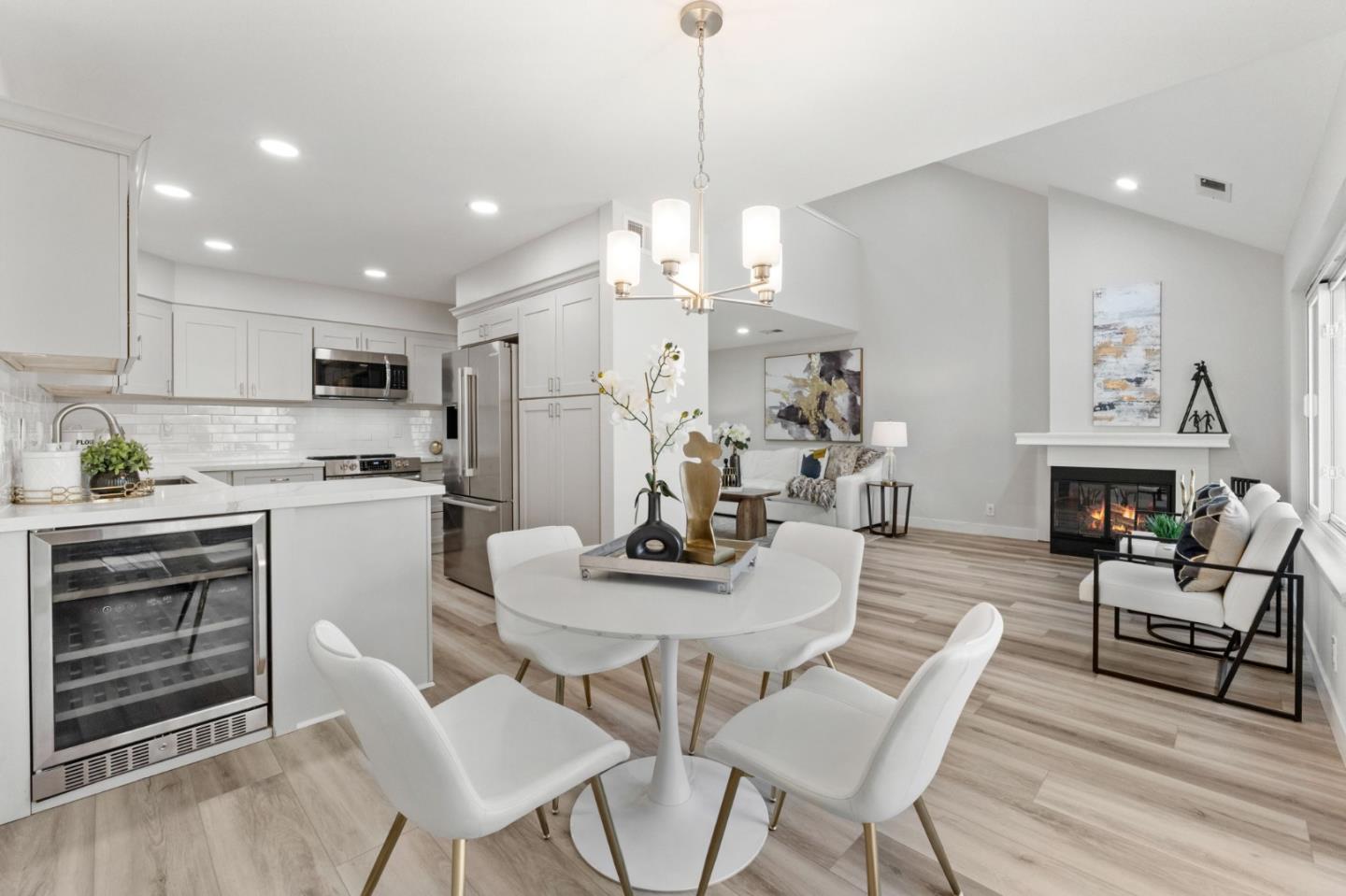 516 Creekside Lane