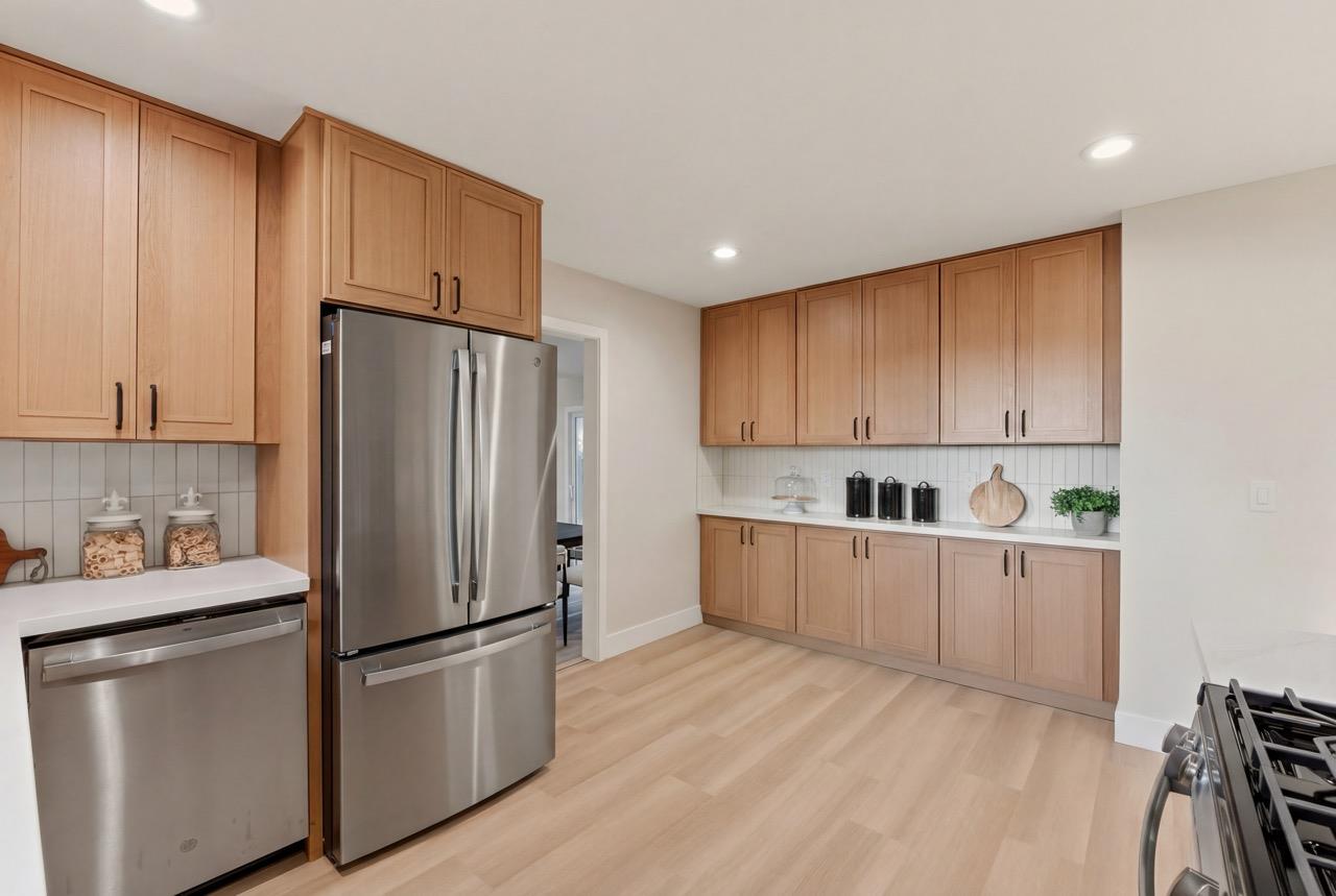 1134 Somerset Drive