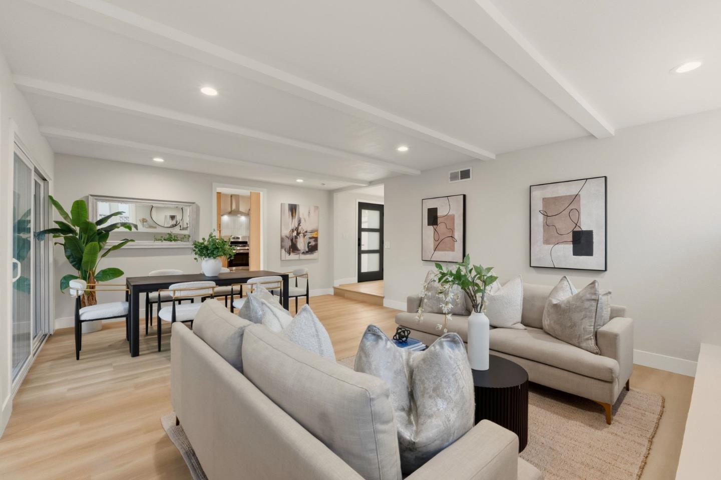 1134 Somerset Drive