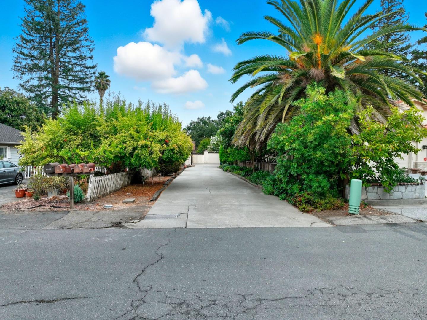 10546 Merriman Road