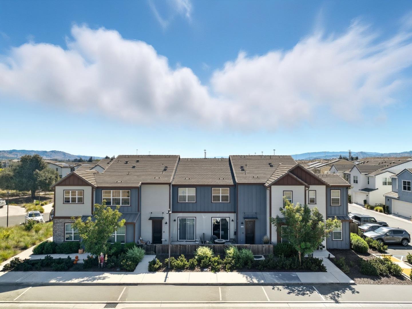 1335 Old Vine Lane