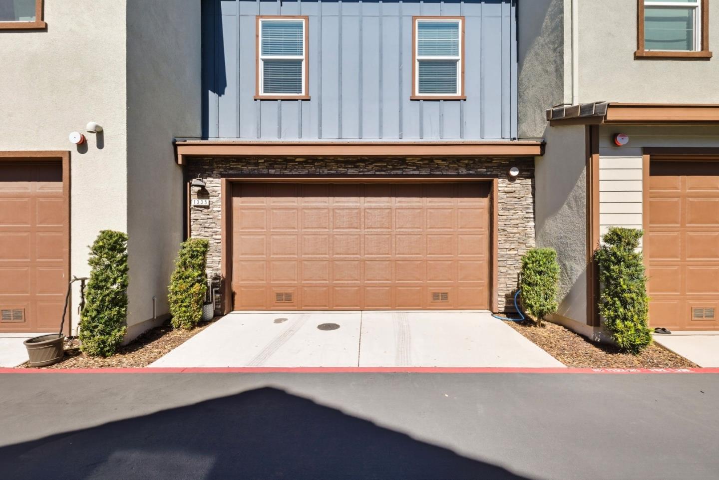 1335 Old Vine Lane