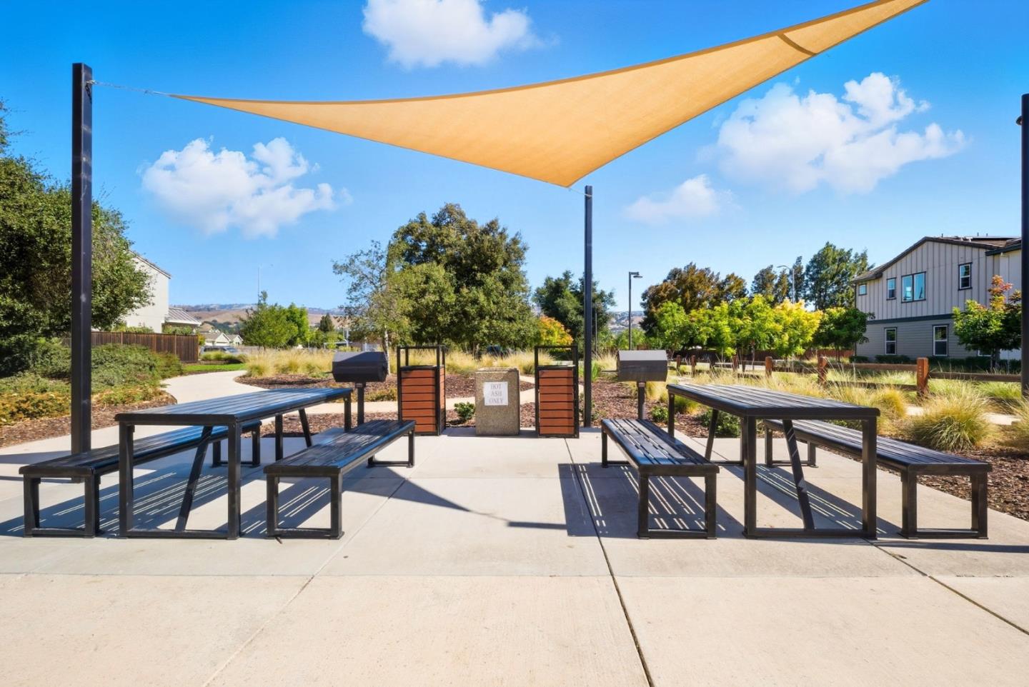 1335 Old Vine Lane