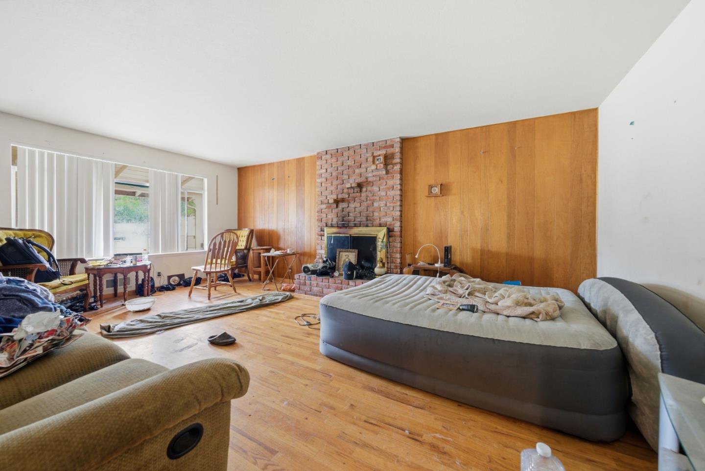 236 South Claremont Avenue