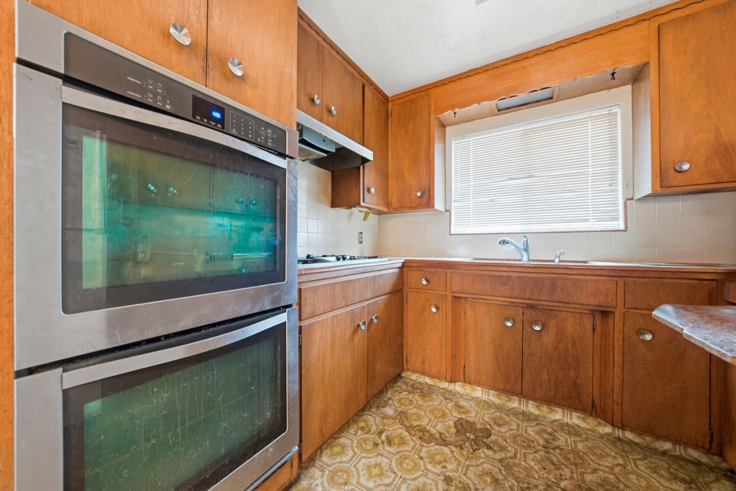 236 South Claremont Avenue