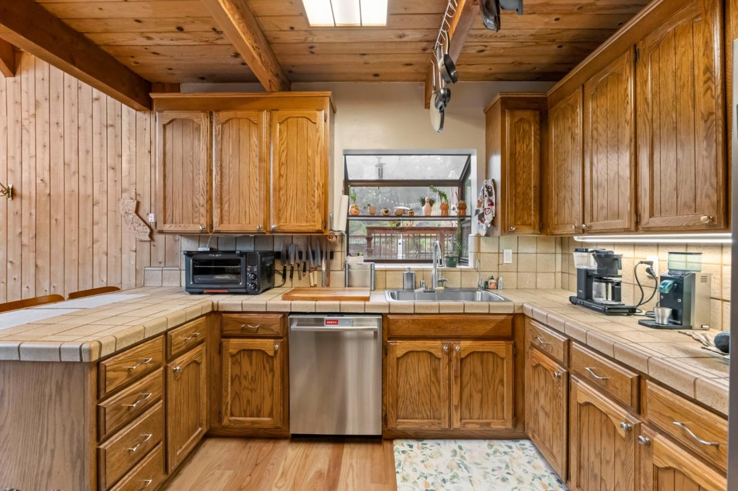 12351 Indian Rock Way