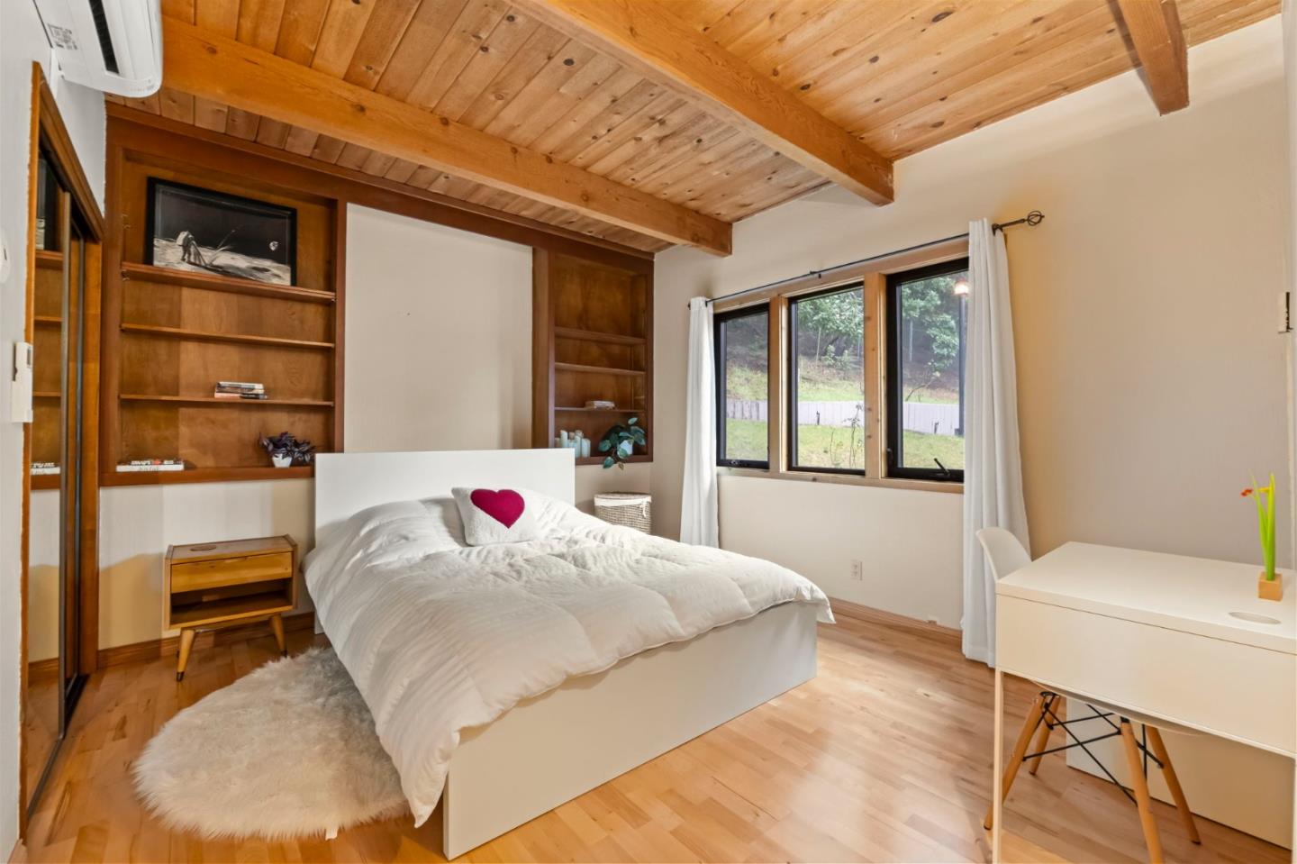 12351 Indian Rock Way