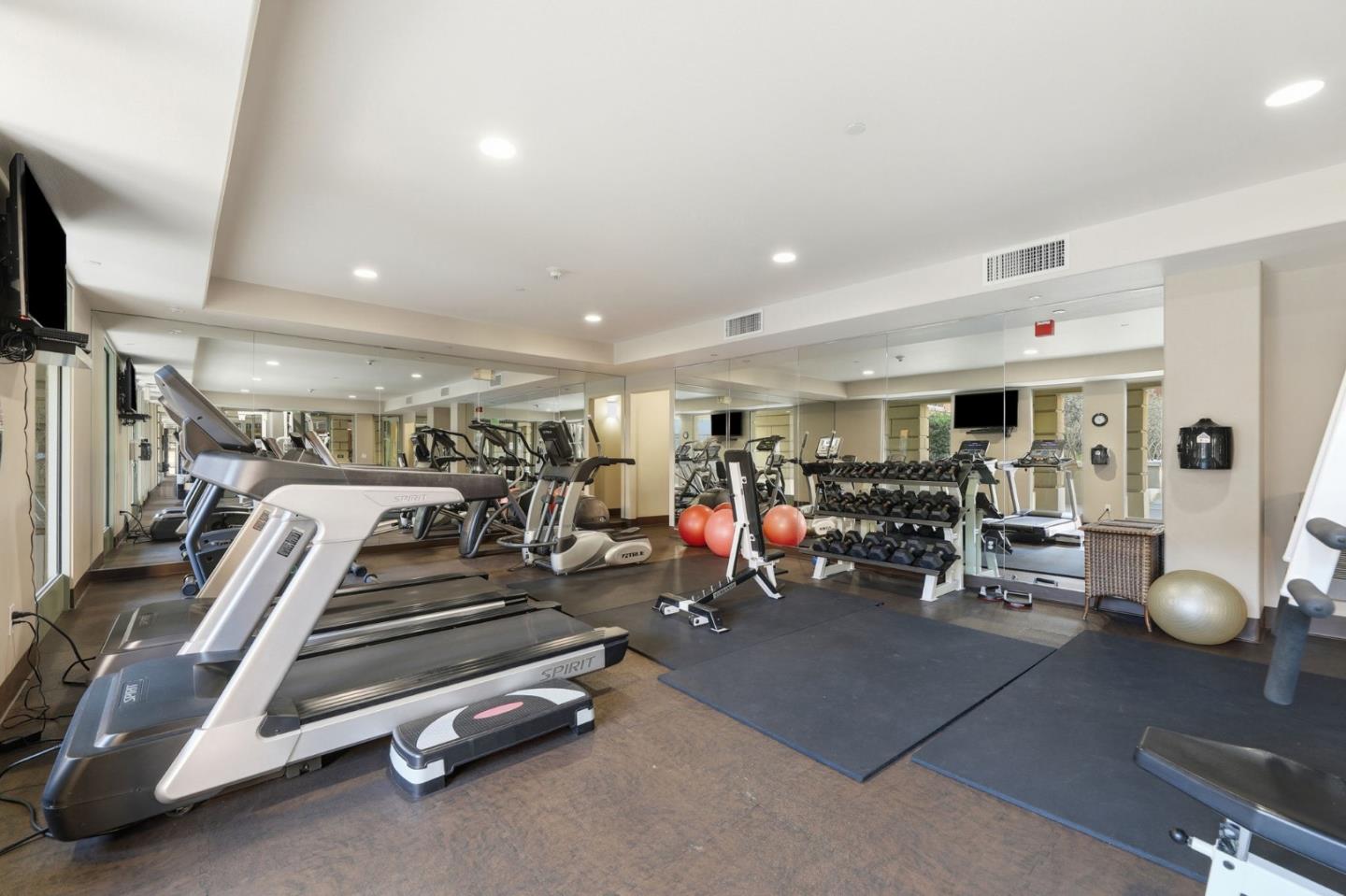 130 East San Fernando Street 24