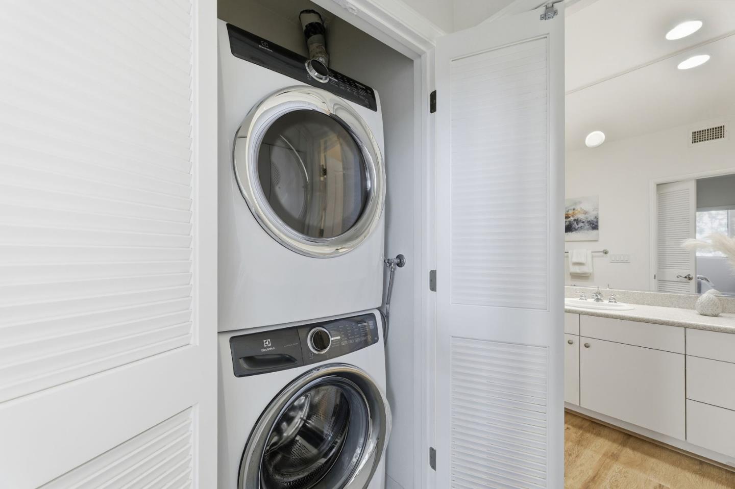 130 East San Fernando Street 24