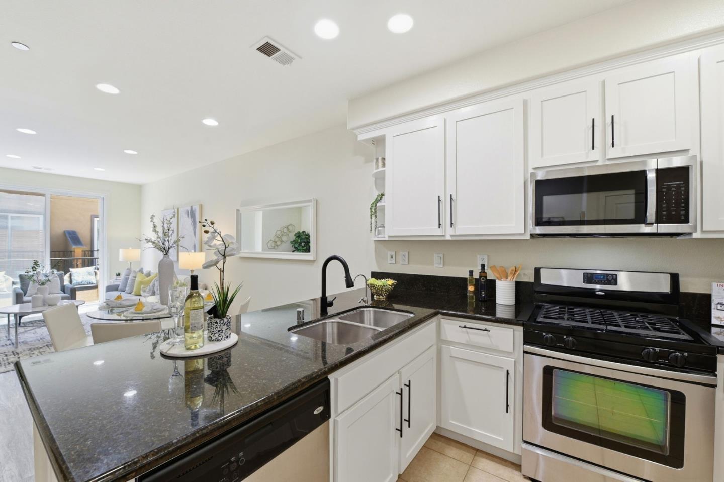 566 Almaden Walk Loop