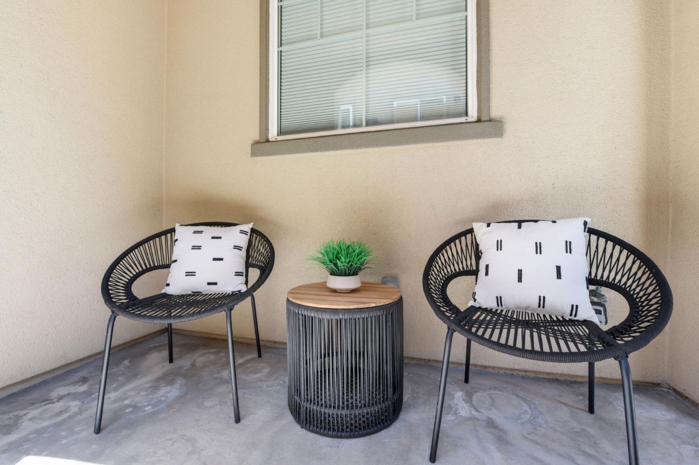 566 Almaden Walk Loop