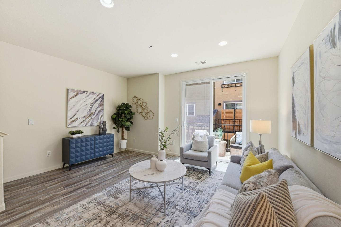 566 Almaden Walk Loop