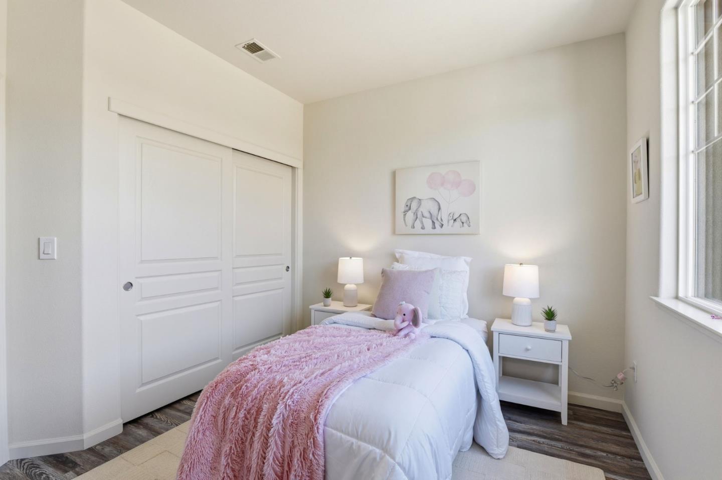 566 Almaden Walk Loop